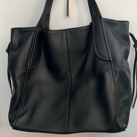 Vince Camuto TOTE BAG - Picture 1 of 9